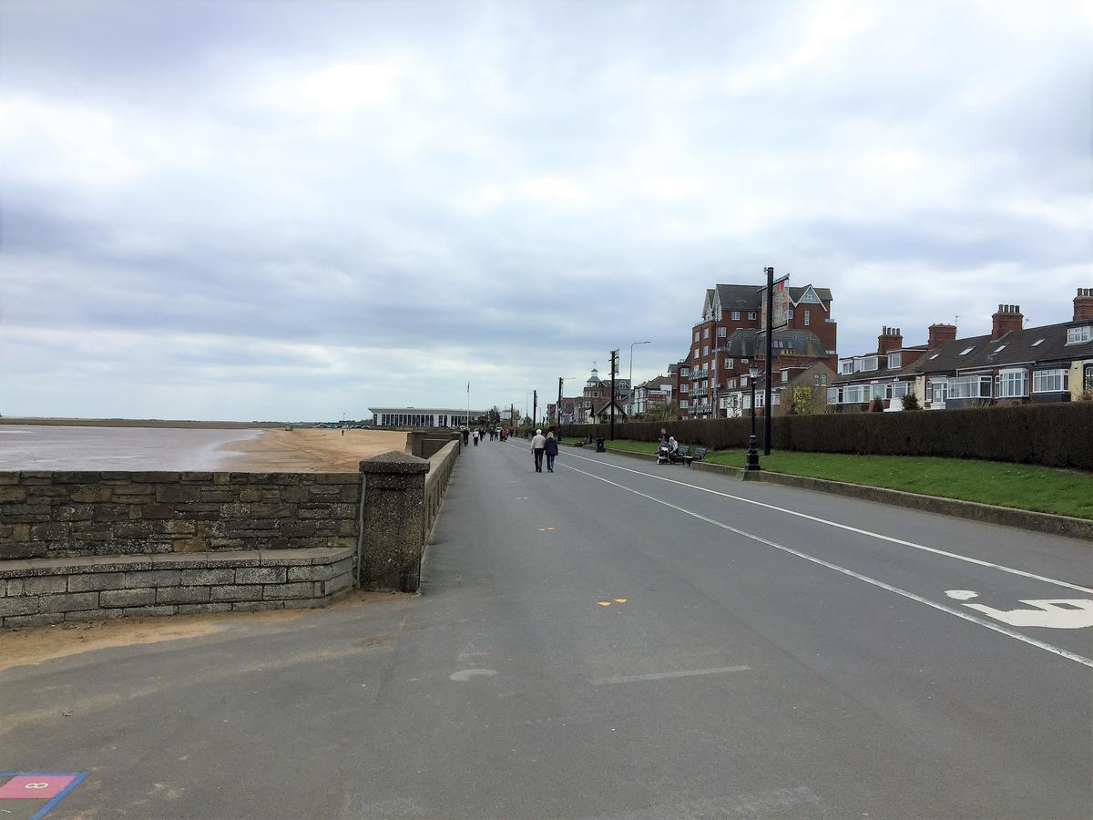 Lovely Sea Front House In Cleethorpes - Sleeps 6 Exteriör bild