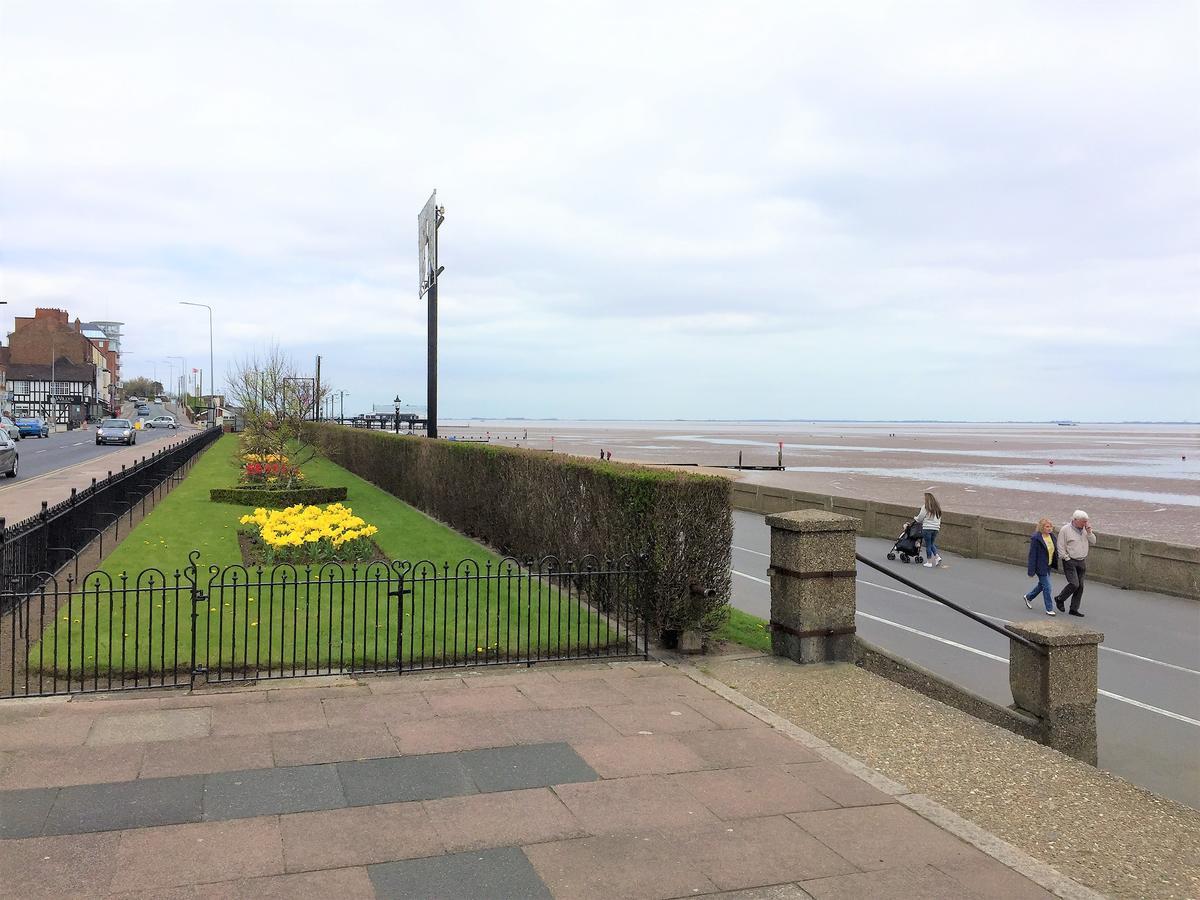 Lovely Sea Front House In Cleethorpes - Sleeps 6 Exteriör bild